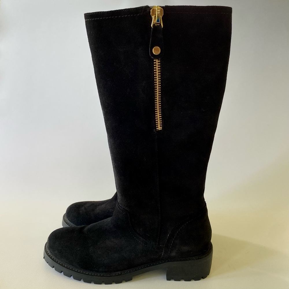 Artica 100% genuine suede tall boots. 🖤